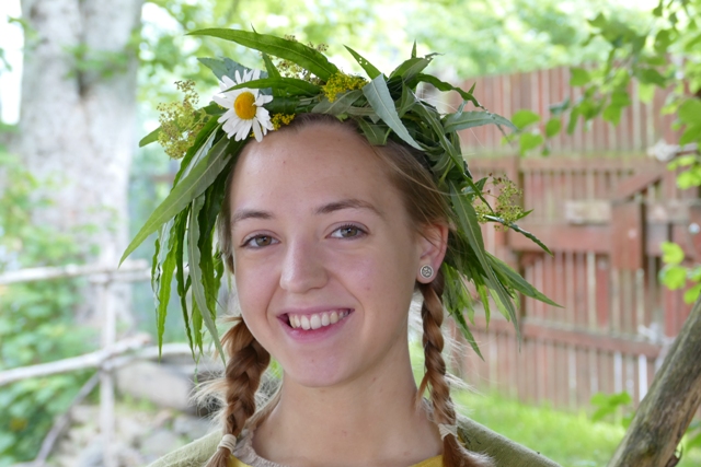 Girl wearing garland