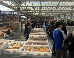 Picture of Farmers market (lots of pies) 