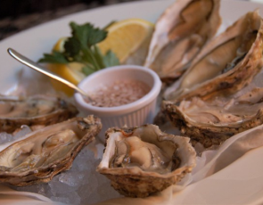 Plate of prepared oysters 