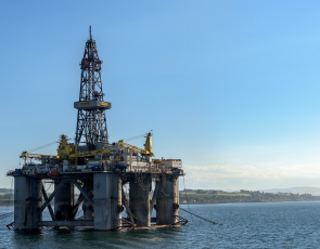 Oil Rig: Cromarty, Firth