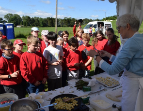 Carina Contini cooks gnocchi for Balbeggie Primary School children