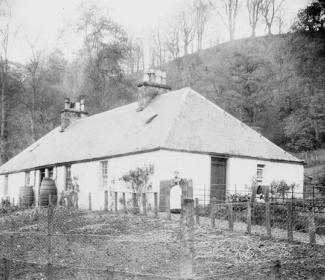 Black and white photo of cottage