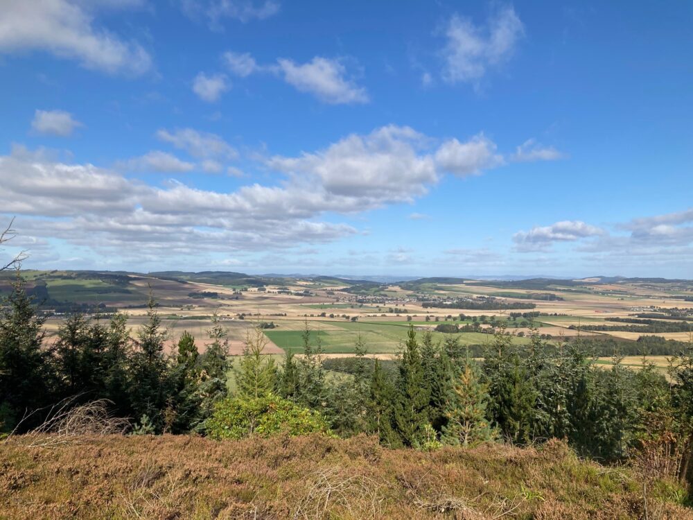 Strathmiglo.